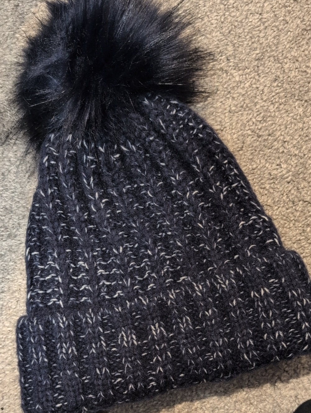 NEW! Kyi Kyi Women's Cozy Marled Knit Pom Beanie